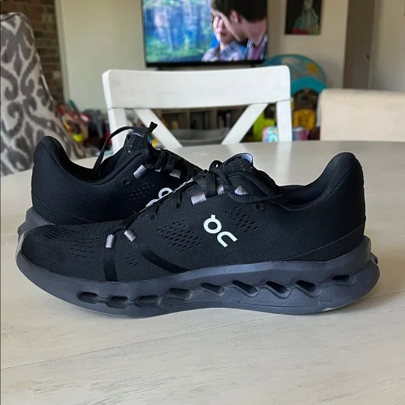 On Running Women’s Cloudsurfer - Picture 6 of 10